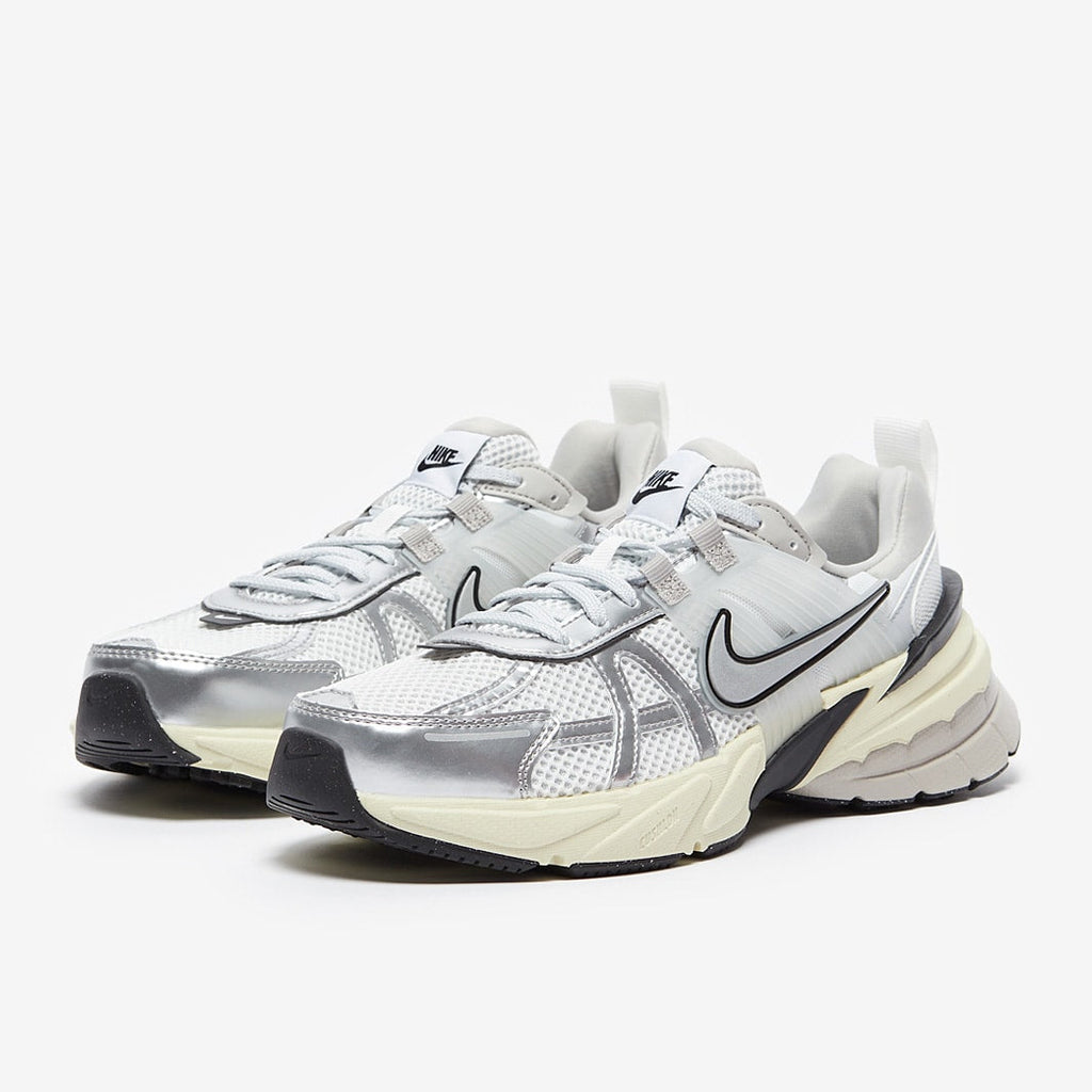Nike Womens V2K Run