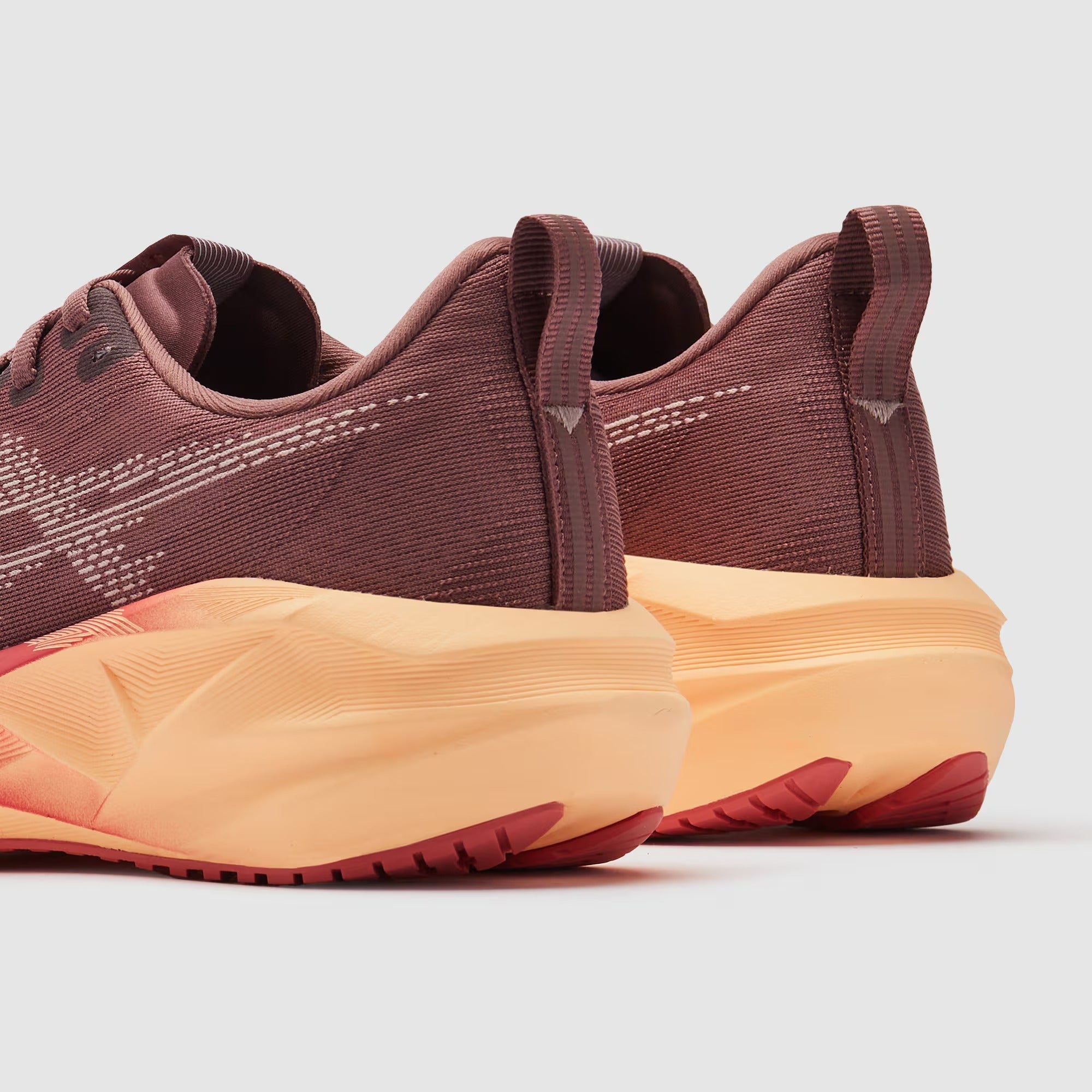 ASICS Women’s Novablast 5