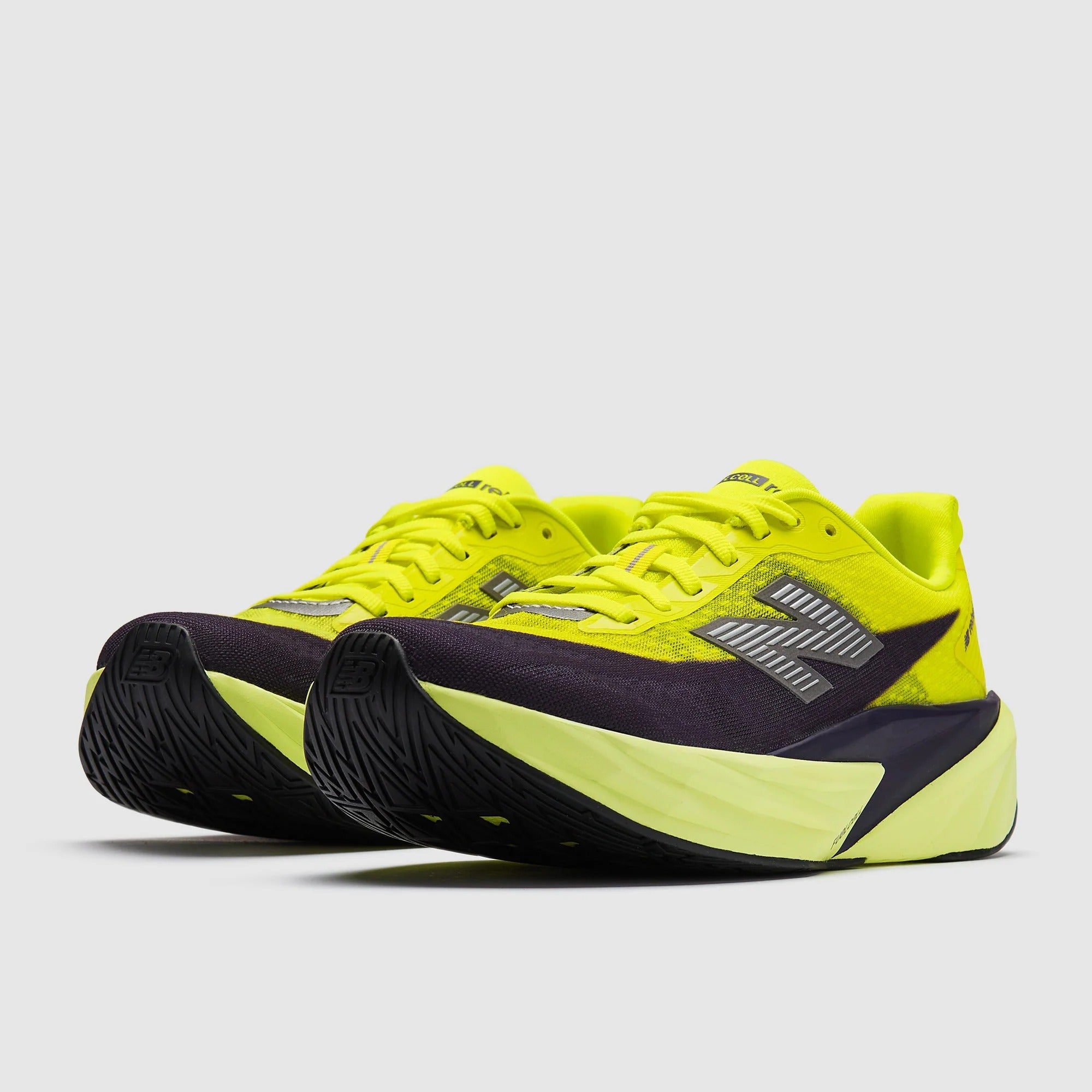 New Balance FuelCell Rebel v5
